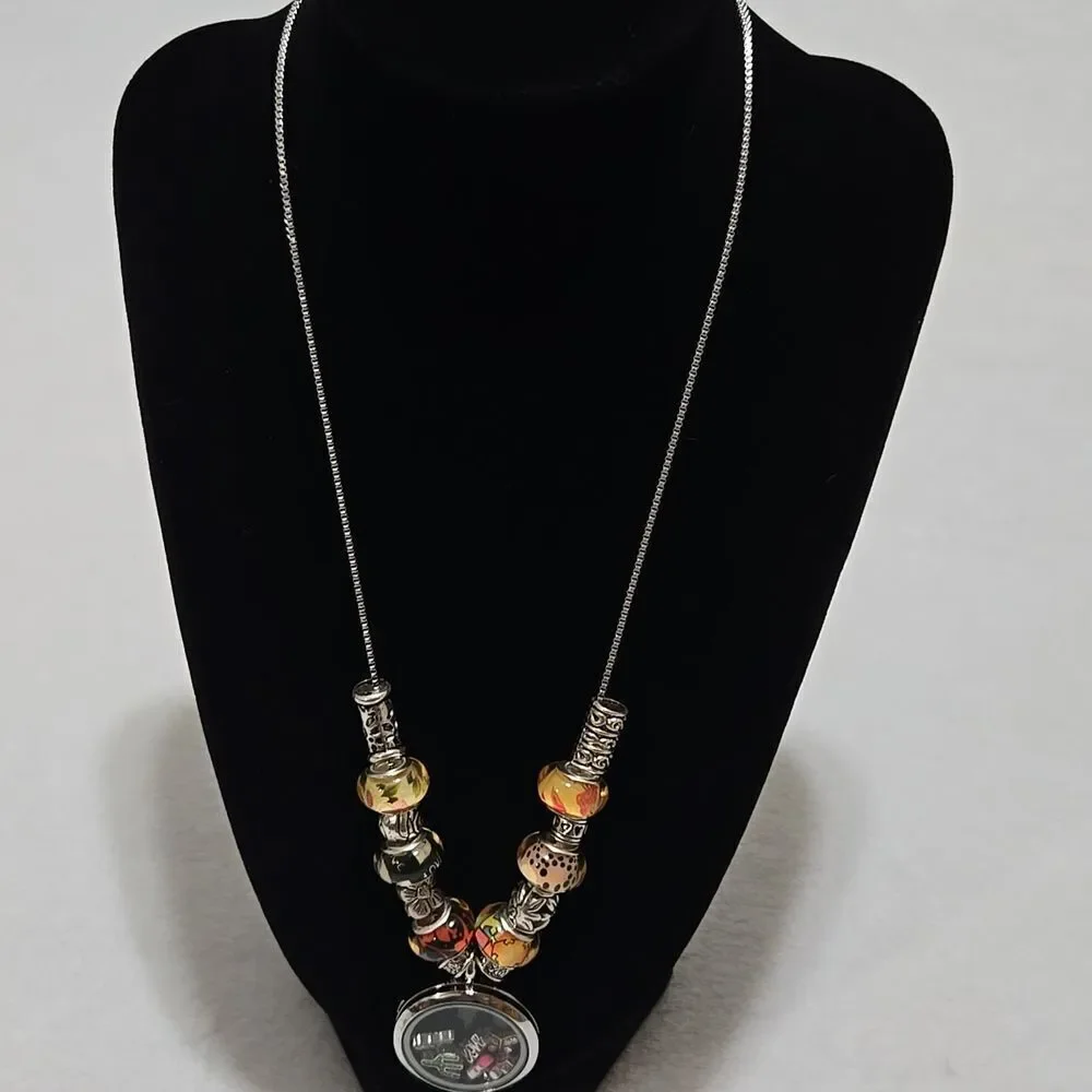 Silver Floating Charm Pendant Necklace With 40 Charms